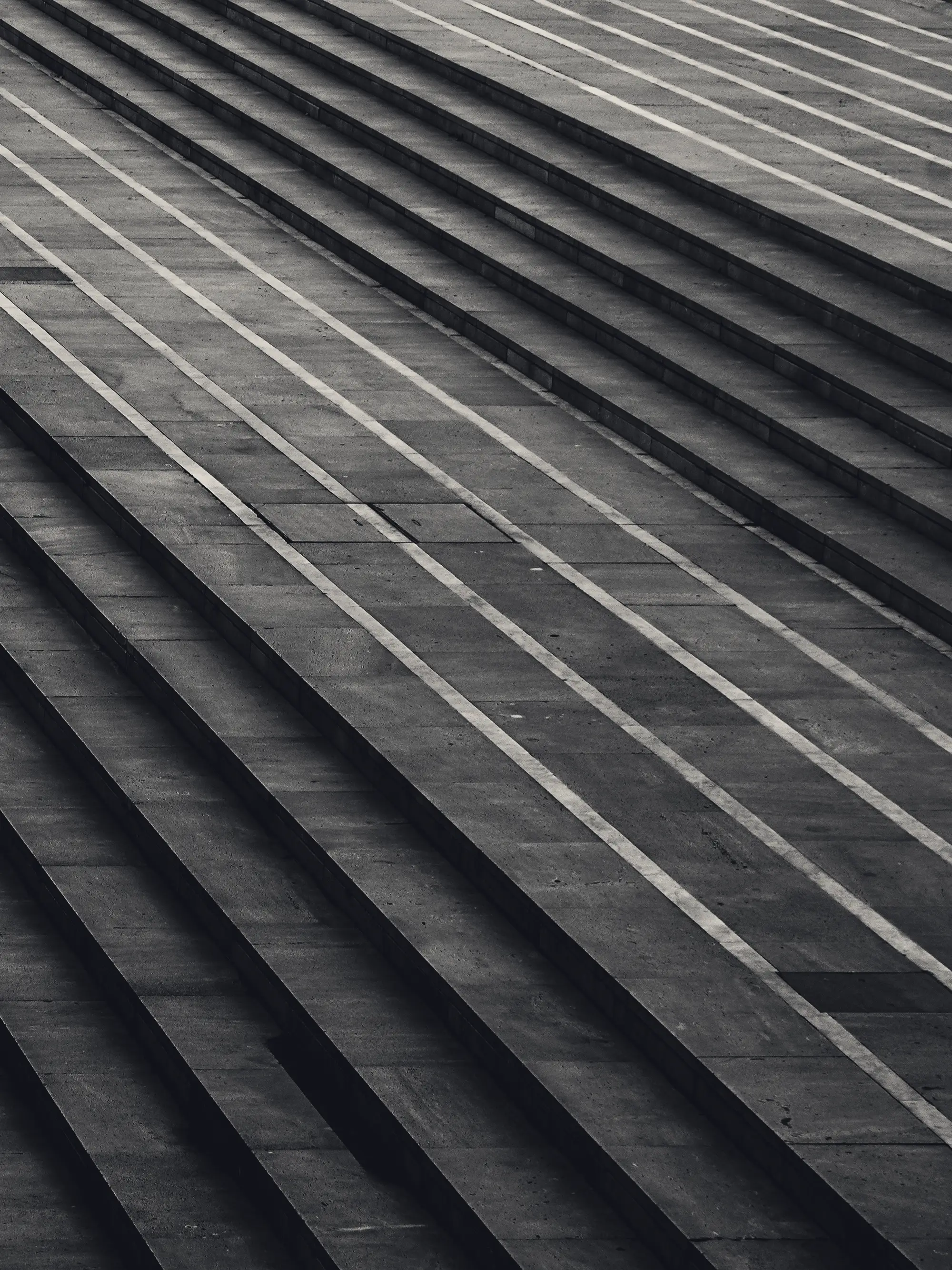 Monochrome staircase pattern